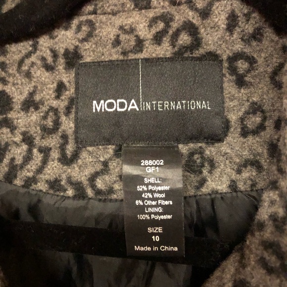 Pea coat in fun animal print. Size 10. Lightly worn - Picture 2 of 3